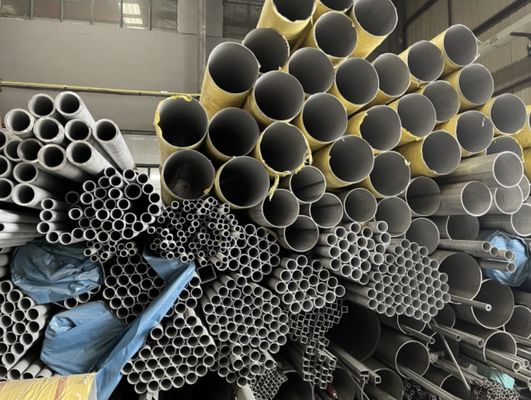ASTM A312 A204 304 316L ท่อสแตนเลสไร้สาย ท่อสแตนเลสแบบกลม สี่เหลี่ยม